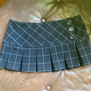 Wet seal junior black mini skirt